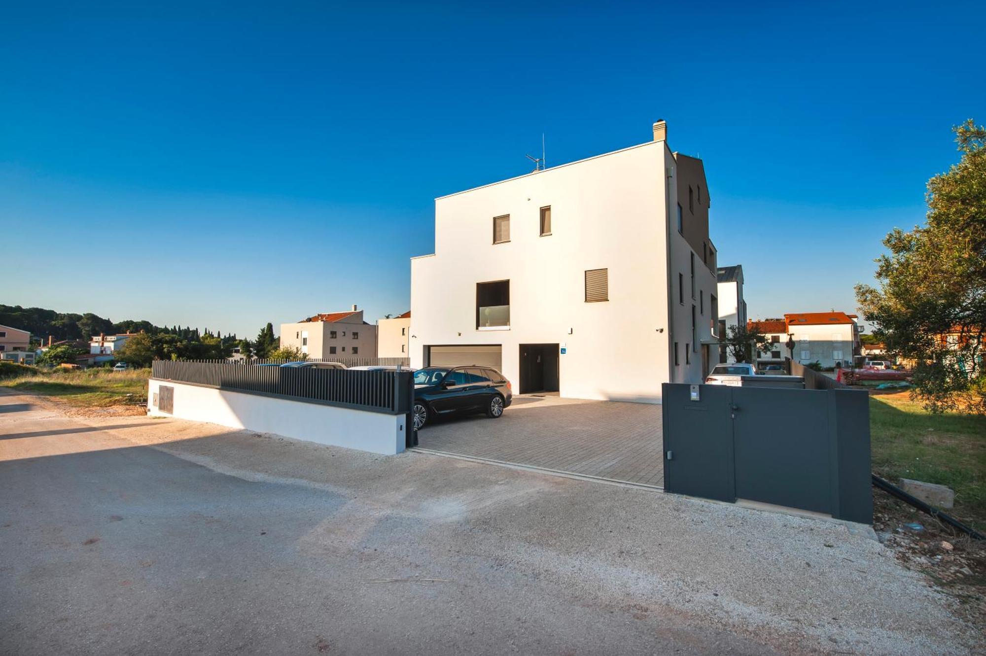 4R Royal Residence Rojnic Ρόβινι Εξωτερικό φωτογραφία